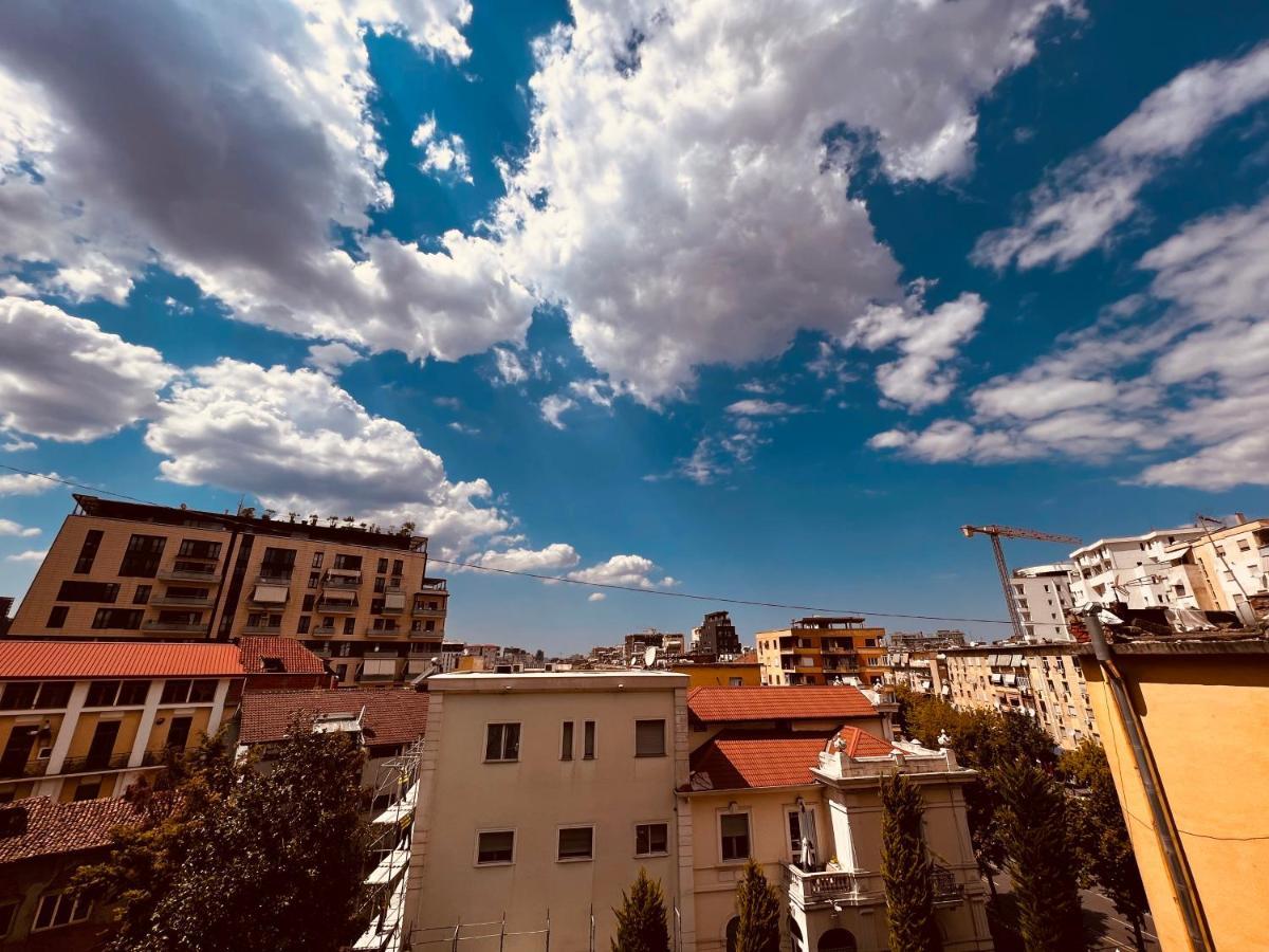 City Center Two Private Bedrooms Near Scanderbeg Square On Shared Apartment Тирана Екстер'єр фото