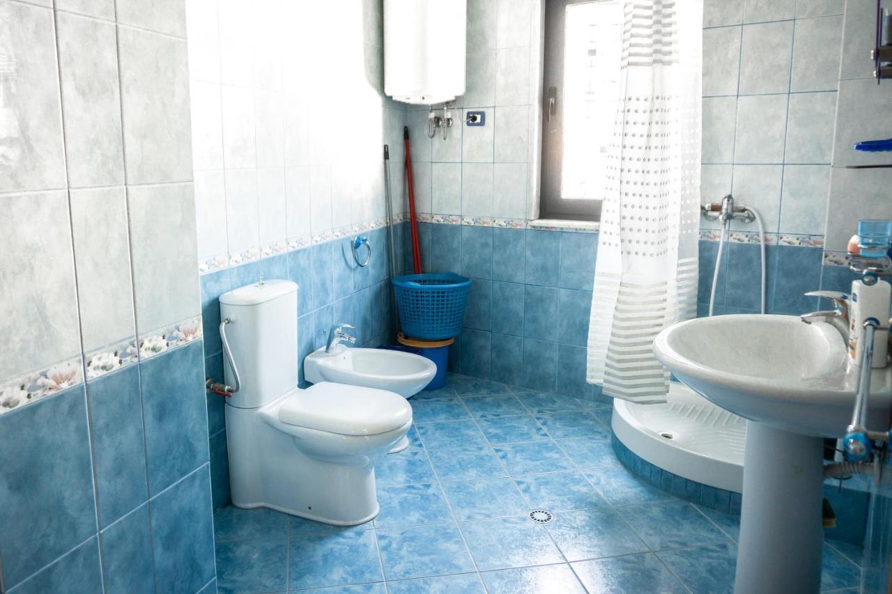 City Center Two Private Bedrooms Near Scanderbeg Square On Shared Apartment Тирана Екстер'єр фото