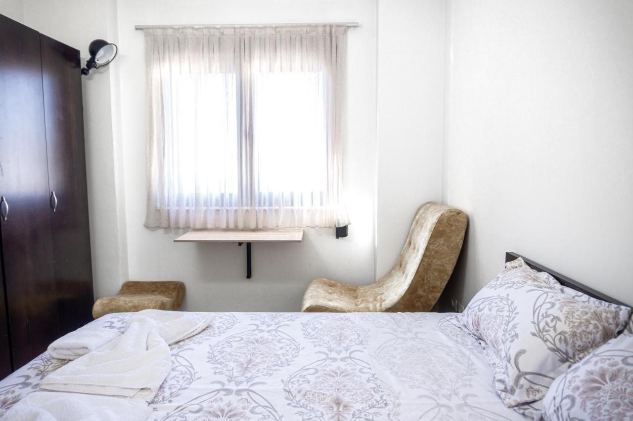 City Center Two Private Bedrooms Near Scanderbeg Square On Shared Apartment Тирана Екстер'єр фото